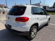 2017 Volkswagen Tiguan 4MOTION 4dr Wolfsburg Edition - Photo 4