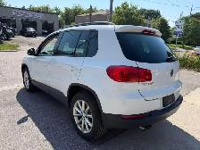 2017 Volkswagen Tiguan 4MOTION 4dr Wolfsburg Edition - Photo 6