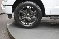 2022 Ford F-150 Lariat FX4 Crew Cab - Photo 14