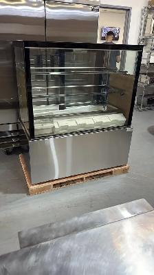 Lumin Cool Display Cake - Photo 3