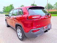 2017 Jeep Cherokee Altitude 4dr SUV 4WD (2.4L 4cyl 9A) - Photo 5