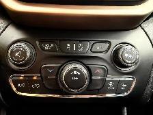 2017 Jeep Cherokee Altitude 4dr SUV 4WD (2.4L 4cyl 9A) - Photo 22