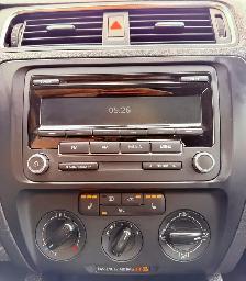 2013 Volkswagen Jetta S 4dr Sedan (2.0L 4cyl 6A) - Photo 17