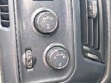 2018 Chevrolet Silverado 1500 4WD Double Cab 143.5' Custom | Bac - Photo 5