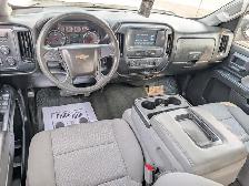 2018 Chevrolet Silverado 1500 4WD Double Cab 143.5' Custom | Bac - Photo 6