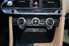 2022 Genesis G70 2.0T Advanced AWD - Photo 14