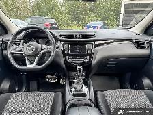 2023 Nissan Qashqai SV | HEATED SEATS & STEERING | SUNROOF - Photo 11
