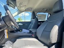 2026 Ford Explorer Active - Photo 8