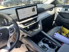 2026 Ford Explorer Active - Photo 14