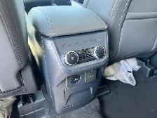 2026 Ford Explorer Active - Photo 18