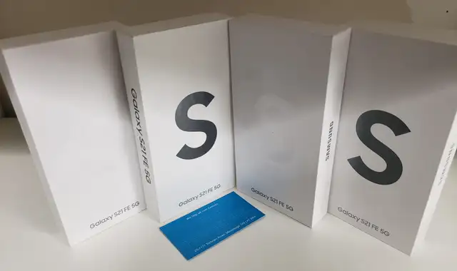 Samsung Galaxy S21 FE – Open Box