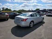 2014 Nissan Altima 4dr Sdn V6 CVT 3.5 SL - Photo 7