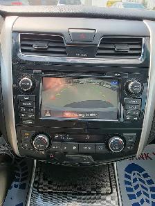 2014 Nissan Altima 4dr Sdn V6 CVT 3.5 SL - Photo 17