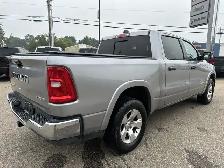 2025 Ram 1500 Big Horn | Heated Seats & Wheel | Remote Start - Photo 10