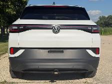2023 Volkswagen ID.4 Pro S AWD ONE OWNER - NO ACCIDENTS - Photo 5
