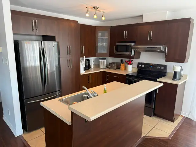 Grand 4 chambres , 8 1/2, Charlesbourg, Québec