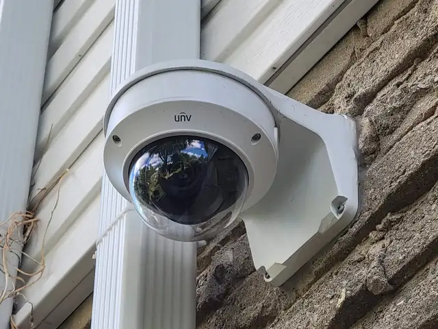 UNIVIEW  SECURITY PACKAGE, IN PERFECT CONDITION!