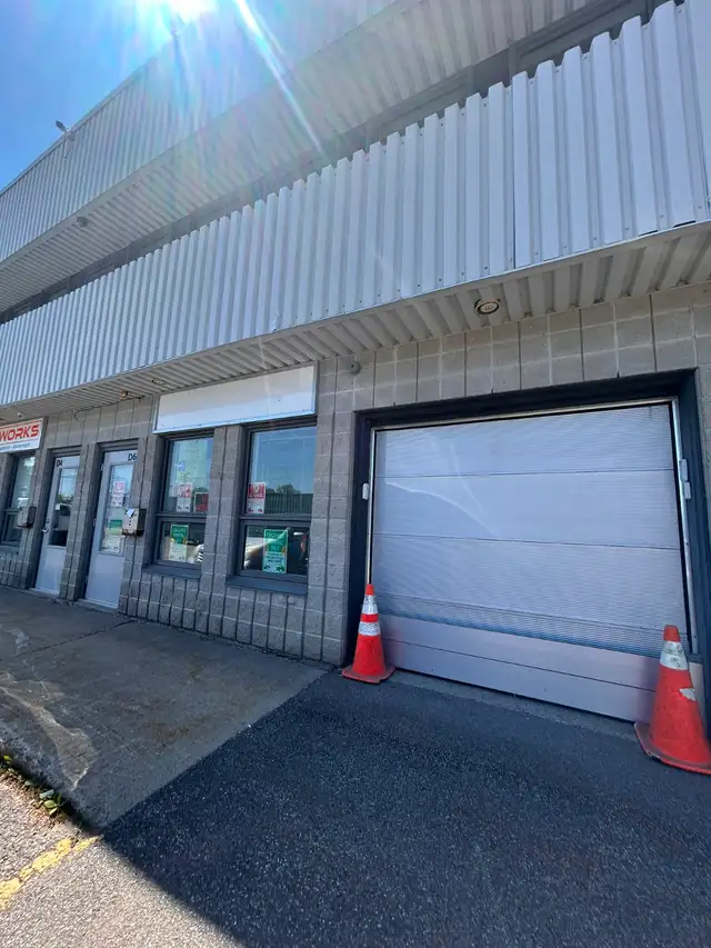 Industrial Space for Lease - St Laurent Business Park
