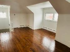 Top Floor 1 Bedroom Near Waterloo Park & Universities - Photo 3