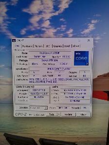 Gaming PC with dual monitors - Photo 6
