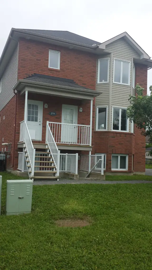 2 Bedroom apartment for rent (available on September 1st)