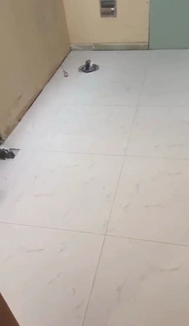 Porcelain Marble-Style Tiles