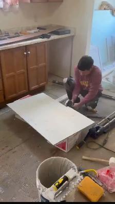 Porcelain Marble-Style Tiles - Photo 5
