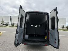 2015 Ford Transit Wagon T350HD XLT 15 Passenger - Photo 10