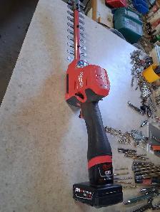 Milwaukee m12 edge trimer