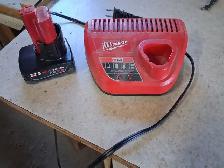 Milwaukee m12 impact - Photo 2