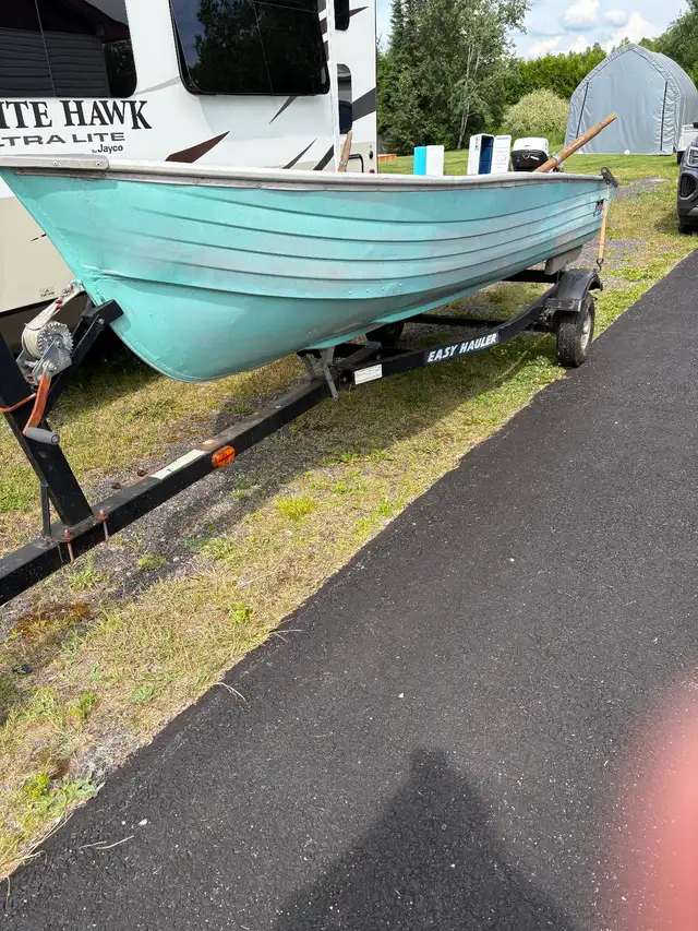 14 ft Crestliner boat package
