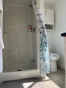 Furnished studio apartment on beautiful, private estate - Photo 9