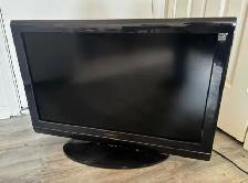 Insignia 32-inch 720 LCD TV - Photo 2
