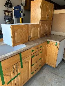 Oak Cabinets - Photo 5