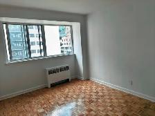 Bedroom in Downtown Toronto for rent - Photo 8