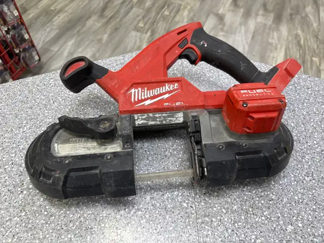 Milwaukee 2829 18V Fuel Brushless Compact Band Saw Tool Only