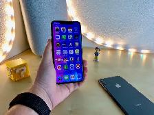 Unlocked iPhone XS Max(256 GB) 1-year warranty