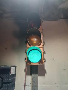 Novelty stop traffic light man cave working
