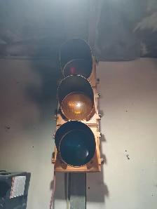 Novelty stop traffic light man cave working - Photo 4