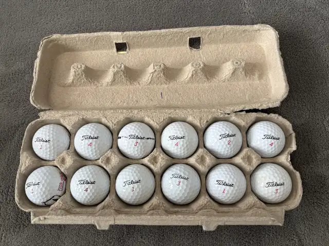 Titleist Golf Balls Near Mint Condition