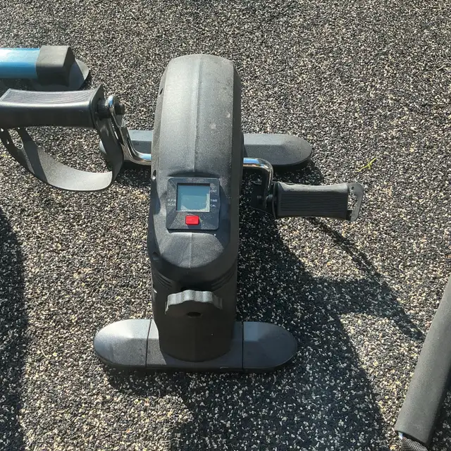leg exerciser