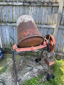 cement mixer $100