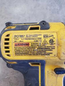 DeWalt CDF887 impact tool - Photo 2
