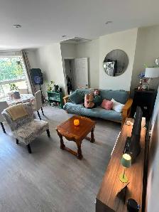 3BR Upper floor 10 mins walk to Christie Station - Photo 2