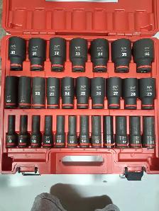 Milwaukee shockwave impact duty socket set 1/2 inch drive 29 pie - Photo 2
