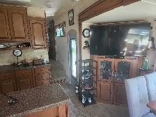 Fifth wheel  on seasonal site - Photo 4