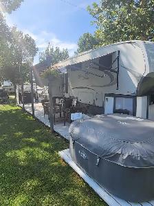 Fifth wheel  on seasonal site - Photo 5