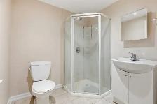 4 BED, 2 BATH TOWNHOUSE FOR RENT IN SCARBOROUGH, ON - Photo 9