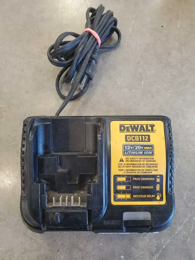 DeWalt DCB112 12V-20V Lithium charger