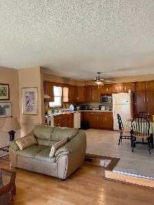 Room available for Co-op/College Student /Professionals - Photo 2